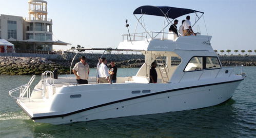 Diving boat