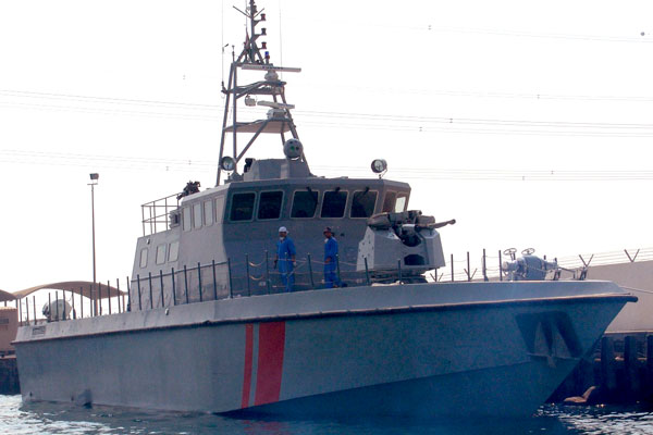 34m patrol vessel at speed